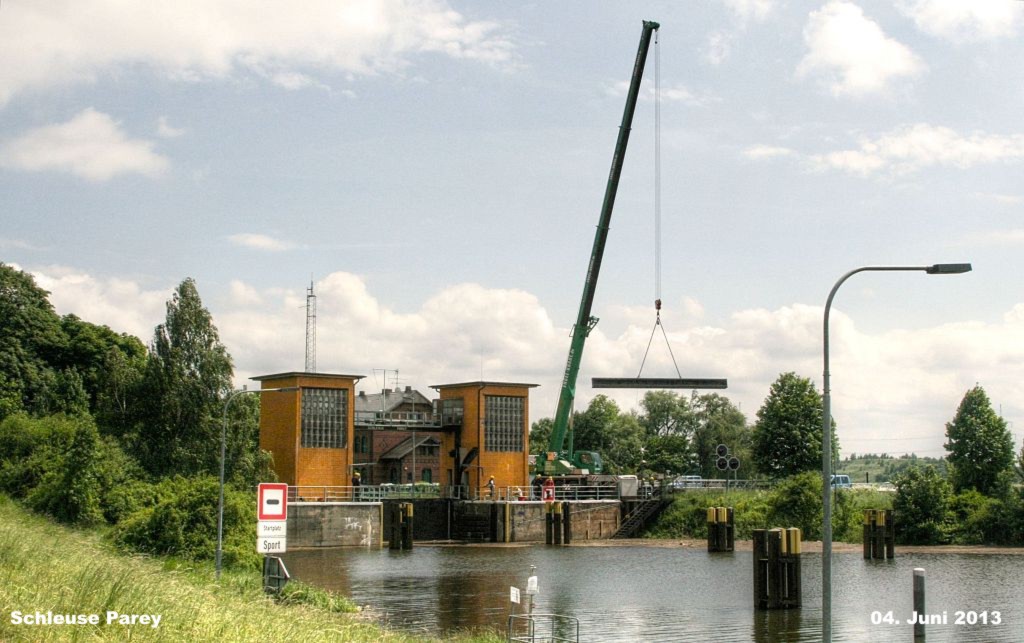 Hochwasser- 2013_06_04-001-Parey-Schleuse.jpg